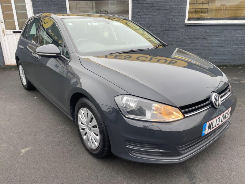 VOLKSWAGEN GOLF