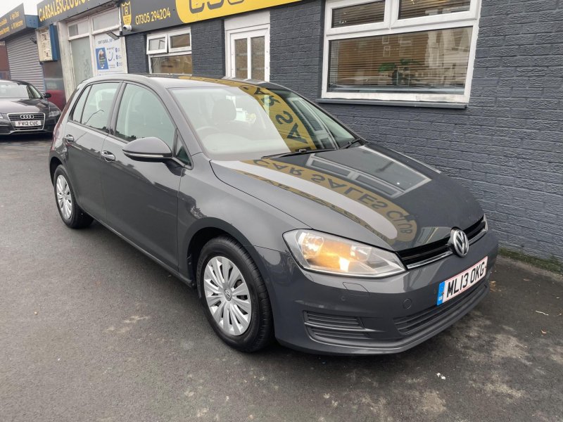 VOLKSWAGEN GOLF