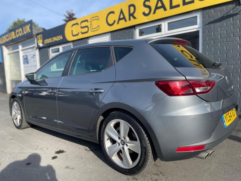 SEAT LEON